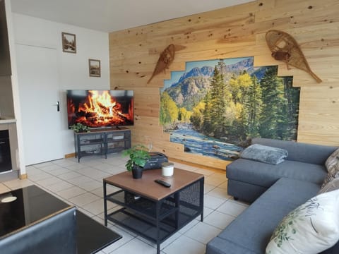 T2 parking privatif 1 Apartment in Chambery