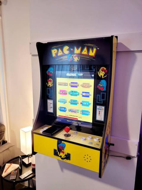 Dreamy Palms House in Garden City