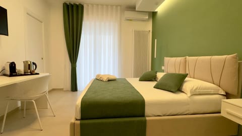 Coffee/tea facilities, Seating area