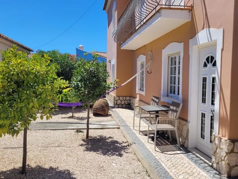 Patio, Garden, Dining area, Garden view