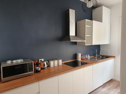 Coffee/tea facilities, Kitchen or kitchenette