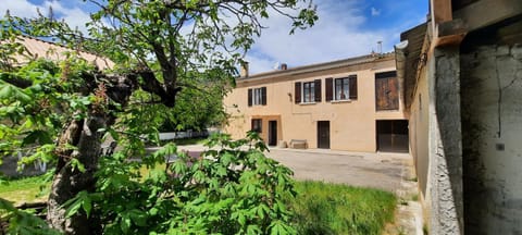 Property building, Garden view
