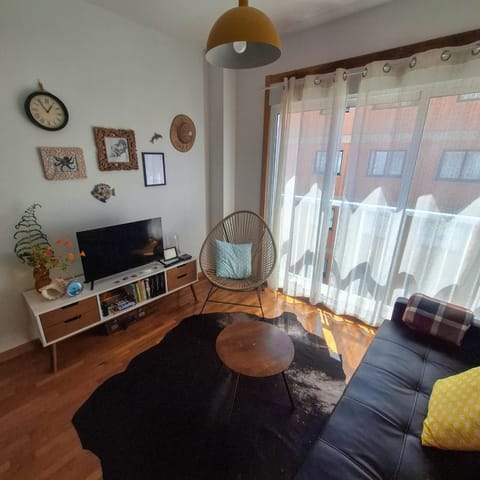 Communal lounge/ TV room, TV and multimedia, Living room, Seating area