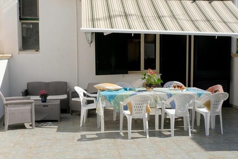 Patio, View (from property/room), Balcony/Terrace, Dining area