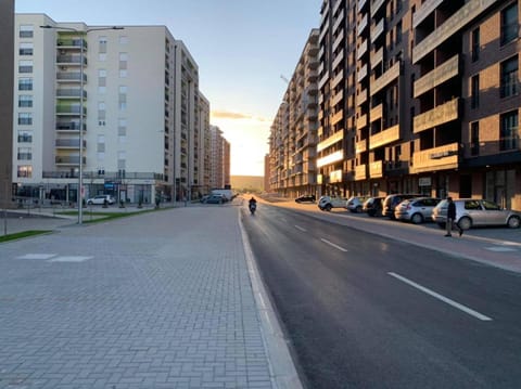 Property building, Street view, Location