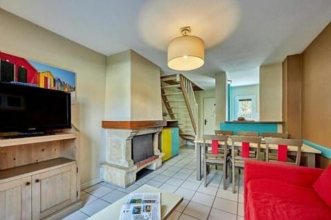 fireplace, kitchen