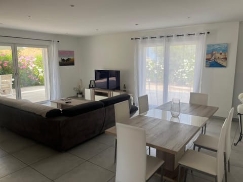 Les Néfliers Apartment in Sainte-Maxime