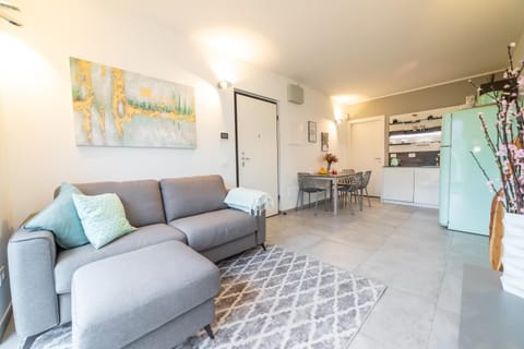 Living room, Dining area, kitchen