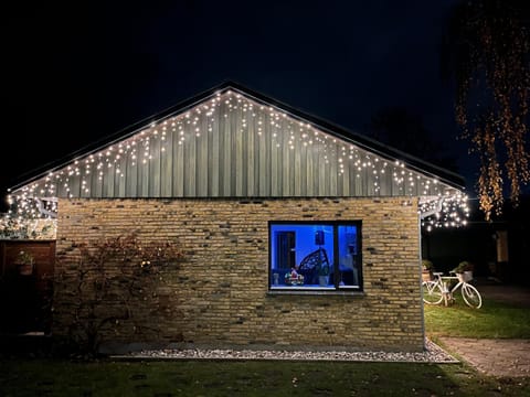 Property building, Night