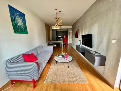 Communal lounge/ TV room, TV and multimedia, Living room, Seating area, Evening entertainment