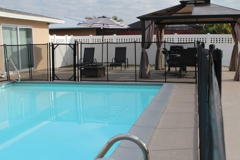 Patio, Day, Pool view, Swimming pool, sunbed