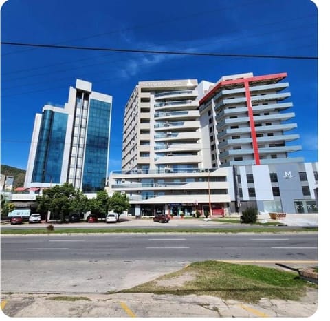 Property building, Neighbourhood, Street view, Location, Parking