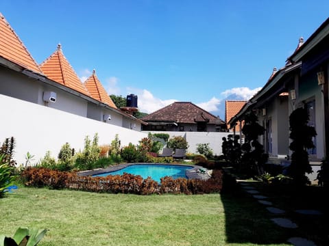 Property building, Natural landscape, Game Room, Garden, Garden view, Mountain view, Pool view, Swimming pool