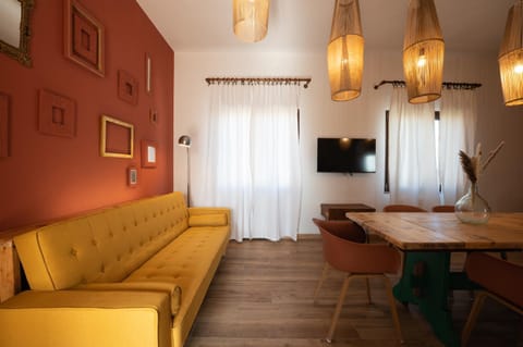 Communal lounge/ TV room, Communal lounge/ TV room, Seating area