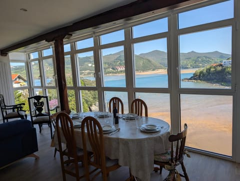 View (from property/room), Dining area, Sea view