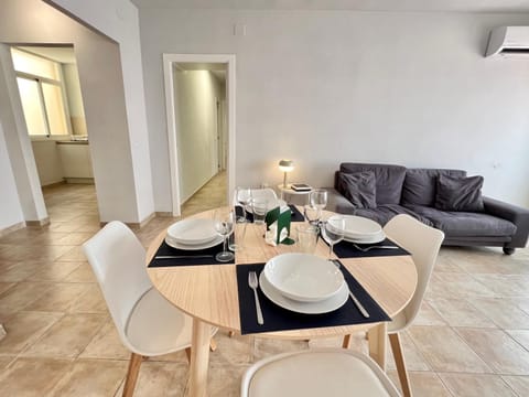 Property building, Living room, Dining area, internet, air conditioner