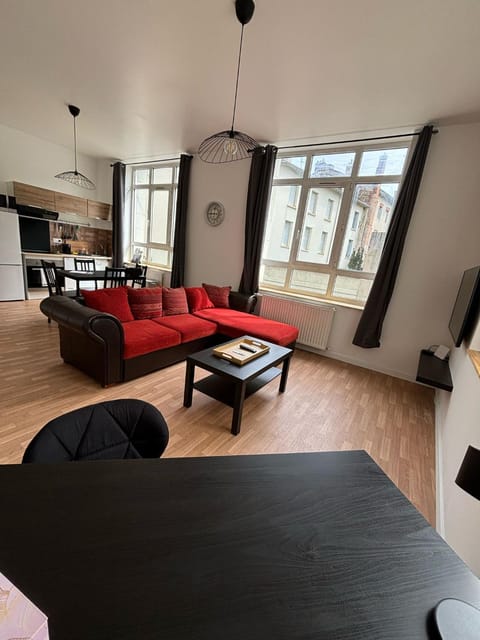 Le 12 T2 cosy wifi parking gratuit st Victor Apartment in Saint-Étienne