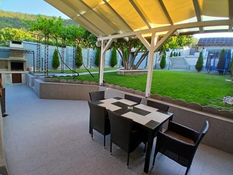 Casa Iulian Country House in Serbia