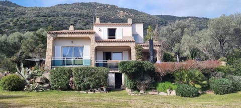 Maison accès direct plage corse du sud Villa in Coti-Chiavari