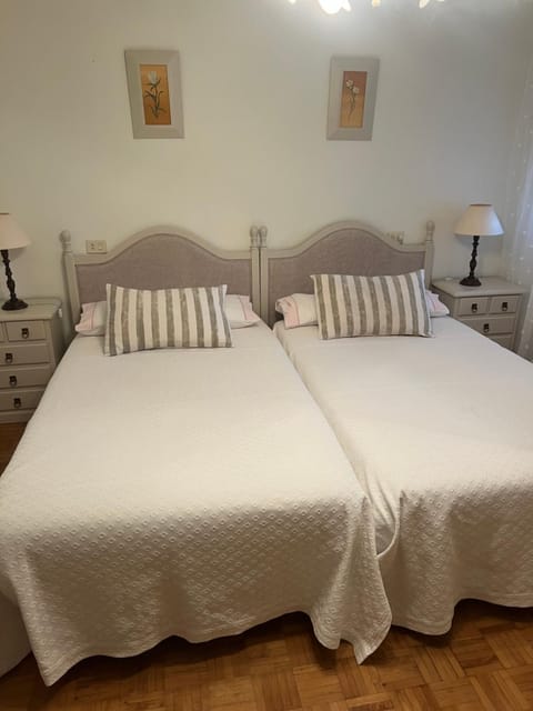 Puerto de Bueu, Centro Apartment in Bueu