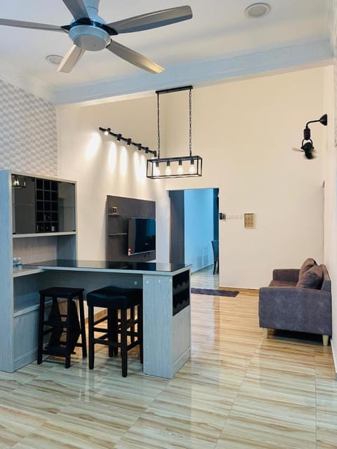 TV and multimedia, Living room, Seating area, Dining area, minibar