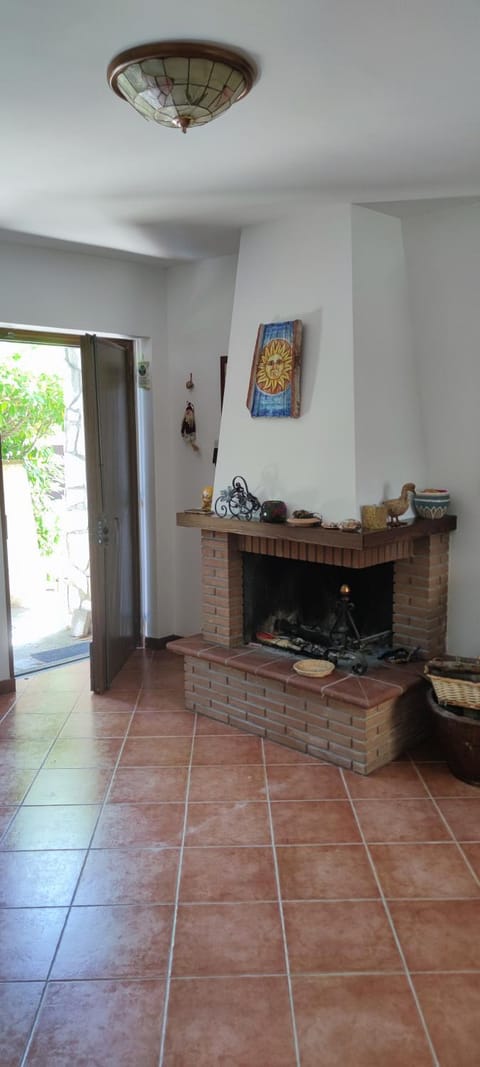 Living room, fireplace