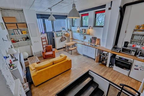 Kitchen or kitchenette, Living room, Seating area