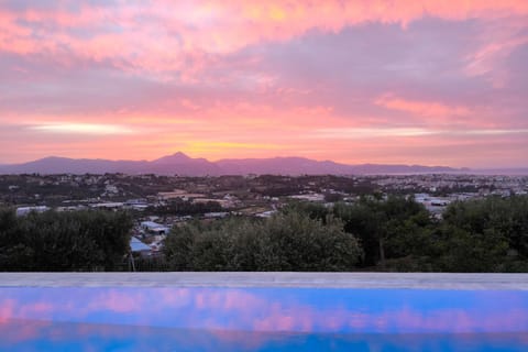 Villa Mirtylla luxury retreat w Pool, BBQ and Gym Villa in Heraklion