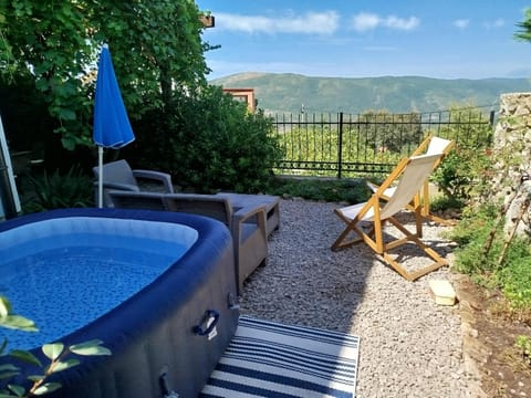 Hot Tub, Balcony/Terrace