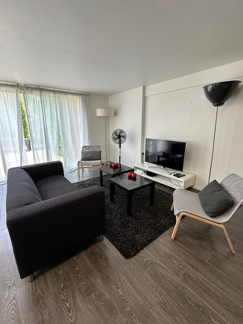 Villa Constance 1 Antibes - Spacieux duplex avec jardin Apartment in Antibes