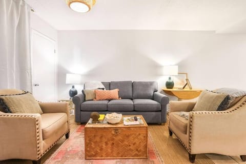 Sugar Beach153- 4 pools beachfront House in Orange Beach