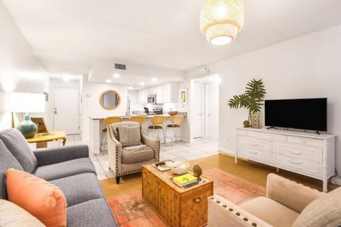 Sugar Beach153- 4 pools beachfront House in Orange Beach