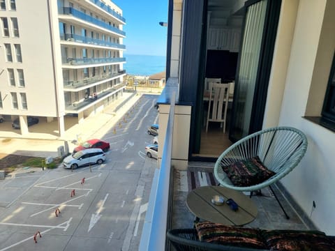 View (from property/room), Balcony/Terrace, Dining area, Sea view
