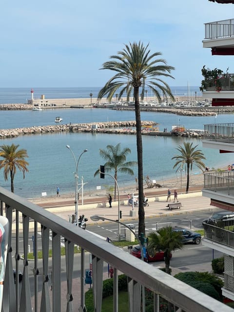 Nearby landmark, Neighbourhood, Natural landscape, View (from property/room), Beach, Sea view