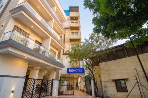 Property building, Facade/entrance