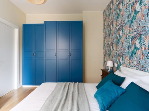 Bed, Photo of the whole room, Bedroom, wardrobe