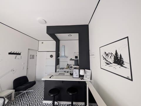Kitchen or kitchenette, Living room