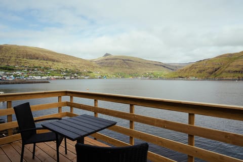 Nearby landmark, Day, Natural landscape, View (from property/room), Balcony/Terrace, Seating area, Mountain view