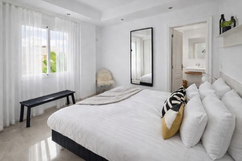 Noctua Estepona Puerto Alto 018 Apartment in Estepona