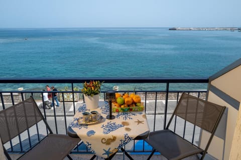 Day, Natural landscape, View (from property/room), Balcony/Terrace, Sea view