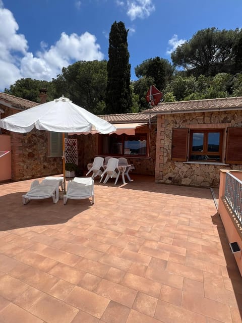 Villetta Zuccale II Tranquillità e panorama vicino al mare Apartment in Tuscany