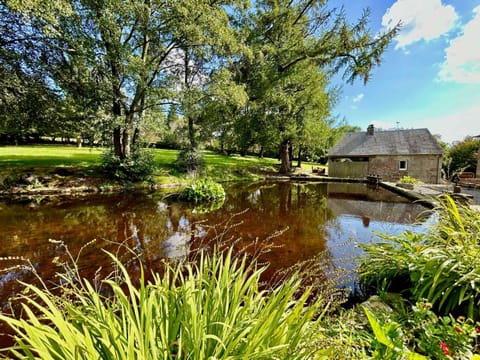 Moulin du Gast 35pers : jacuzzi sauna billard baby House in Brittany