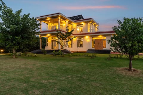 Property building, Day, Night, Garden, Garden view