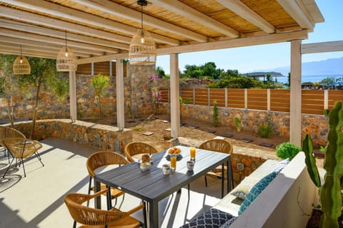 Patio, Day, View (from property/room), Balcony/Terrace