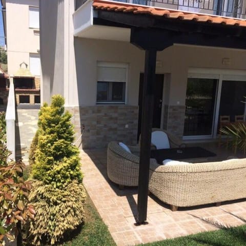 Eliott Cottage House in Nikiti