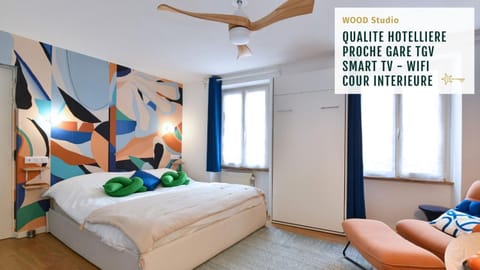 Bed, Photo of the whole room