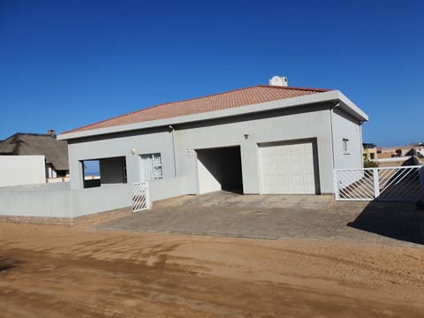Property building, Street view, Parking