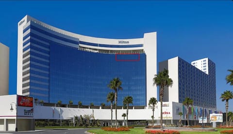 Property building, Location