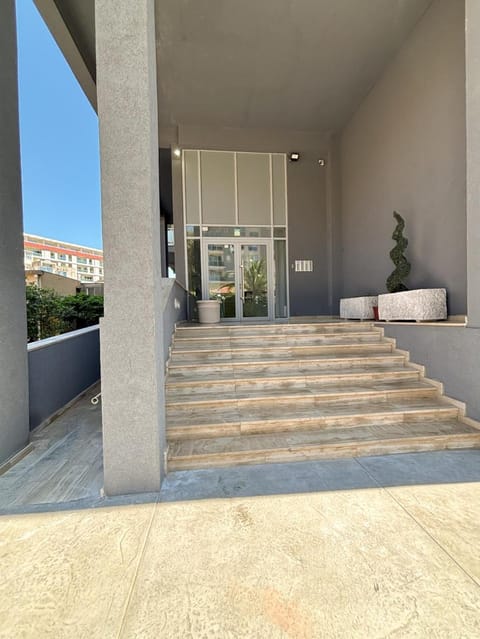 Facade/entrance, Day