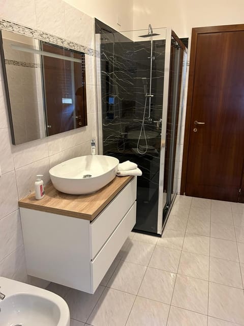 Bed Station -self check in- Bed and Breakfast in Bergamo